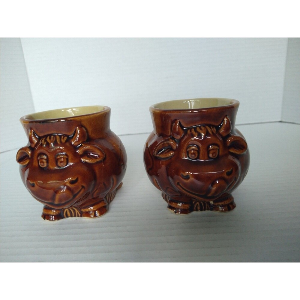 Set Of 2 MCM Vintage 3D Funny Face Cow Mugs Brown Drip Glaze Vintage Collectable